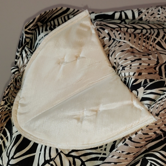 Vintage The Silk Farm White, Black, Tan Floral Leaf Silk Button-front Shirt, 6 - Picture 7 of 10